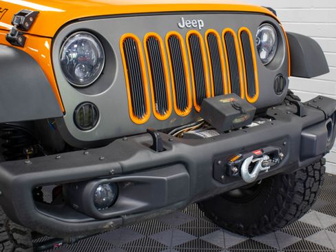 Used 2013 Jeep Wrangler Unlimited Sport AWD/4WD image 12