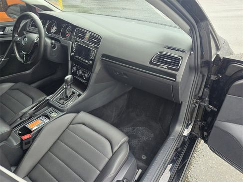 Used 2015 Volkswagen Golf TDI SEL w/ Lighting Package (SEL) image 12