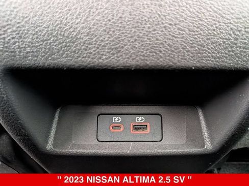 Certified 2023 Nissan Altima 2.5 SV FWD image 31