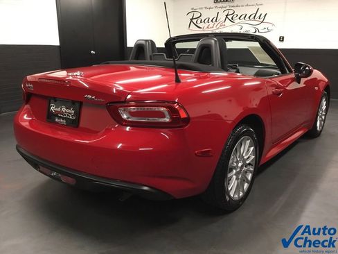 Used 2018 FIAT 124 Spider Classica w/ Technology Group image 10