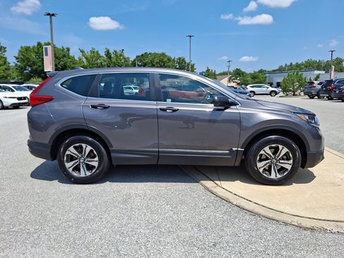 Used 2018 Honda CR-V LX image 7