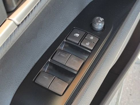 Certified 2025 Toyota Camry SE w/ Convenience Package FWD image 17