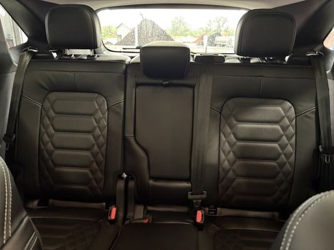 Used 2024 Ford Escape Base w/ PHEV Premium Package image 22