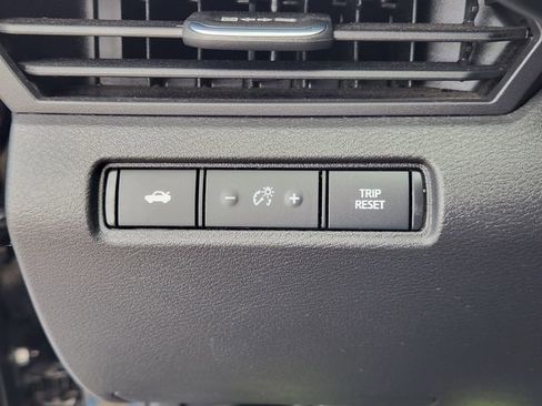 Used 2023 Nissan Altima 2.5 SR FWD image 21