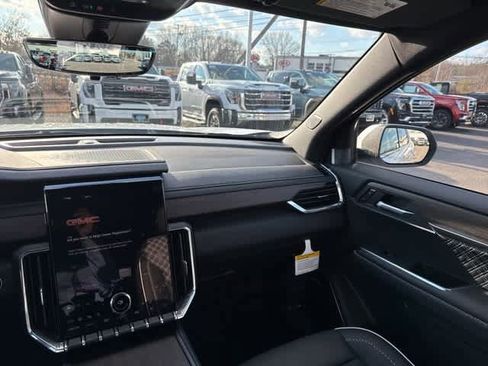 New 2026 GMC Acadia Denali w/ Super Cruise Package image 16