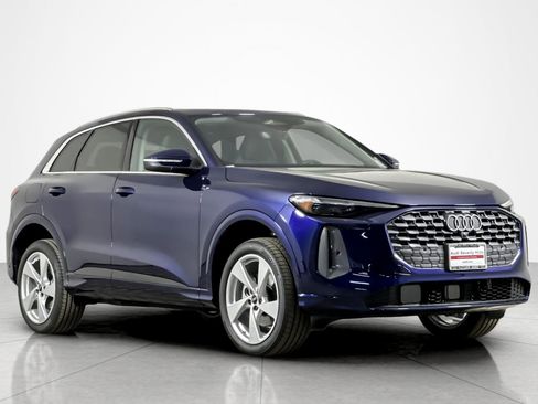 New 2025 Audi Q5 Premium Plus w/ Premium Plus image 2