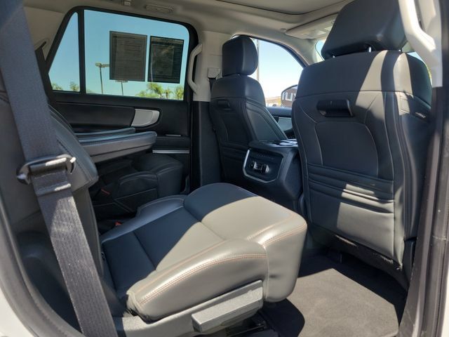 Certified 2025 Ford Expedition Active AWD/4WD image 24