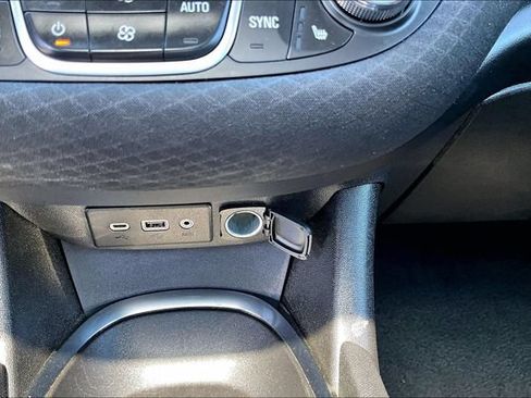 Used 2024 Chevrolet Malibu LT FWD image 15