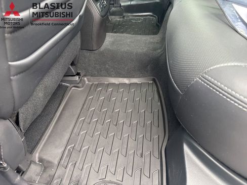 Used 2023 Subaru Outback Touring XT AWD/4WD image 20