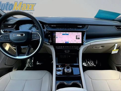 New 2026 Jeep Grand Cherokee L Limited AWD/4WD image 5