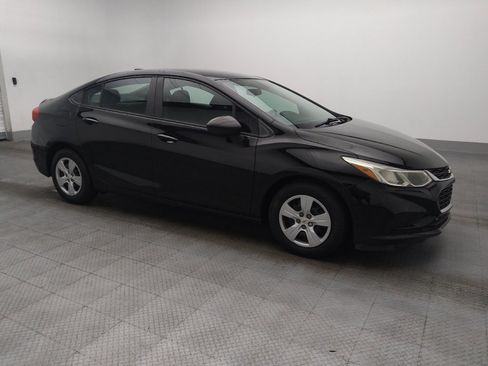 Used 2017 Chevrolet Cruze LS image 11