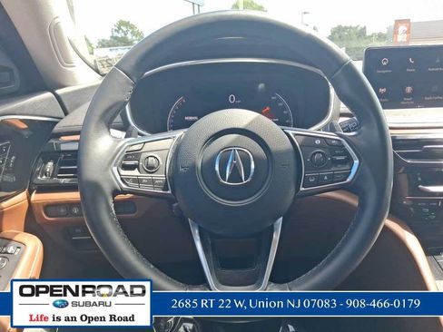 Used 2022 Acura MDX SH-AWD w/ Technology Package image 21