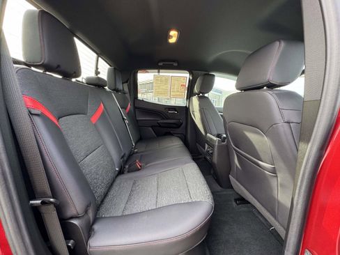 Used 2025 Chevrolet Colorado Z71 image 11