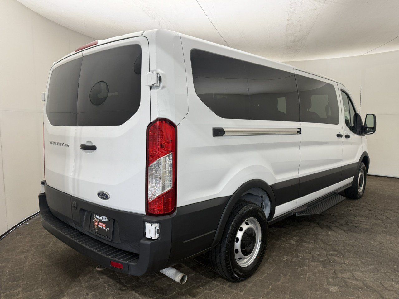 Used 2023 Ford Transit 350 XL RWD image 9