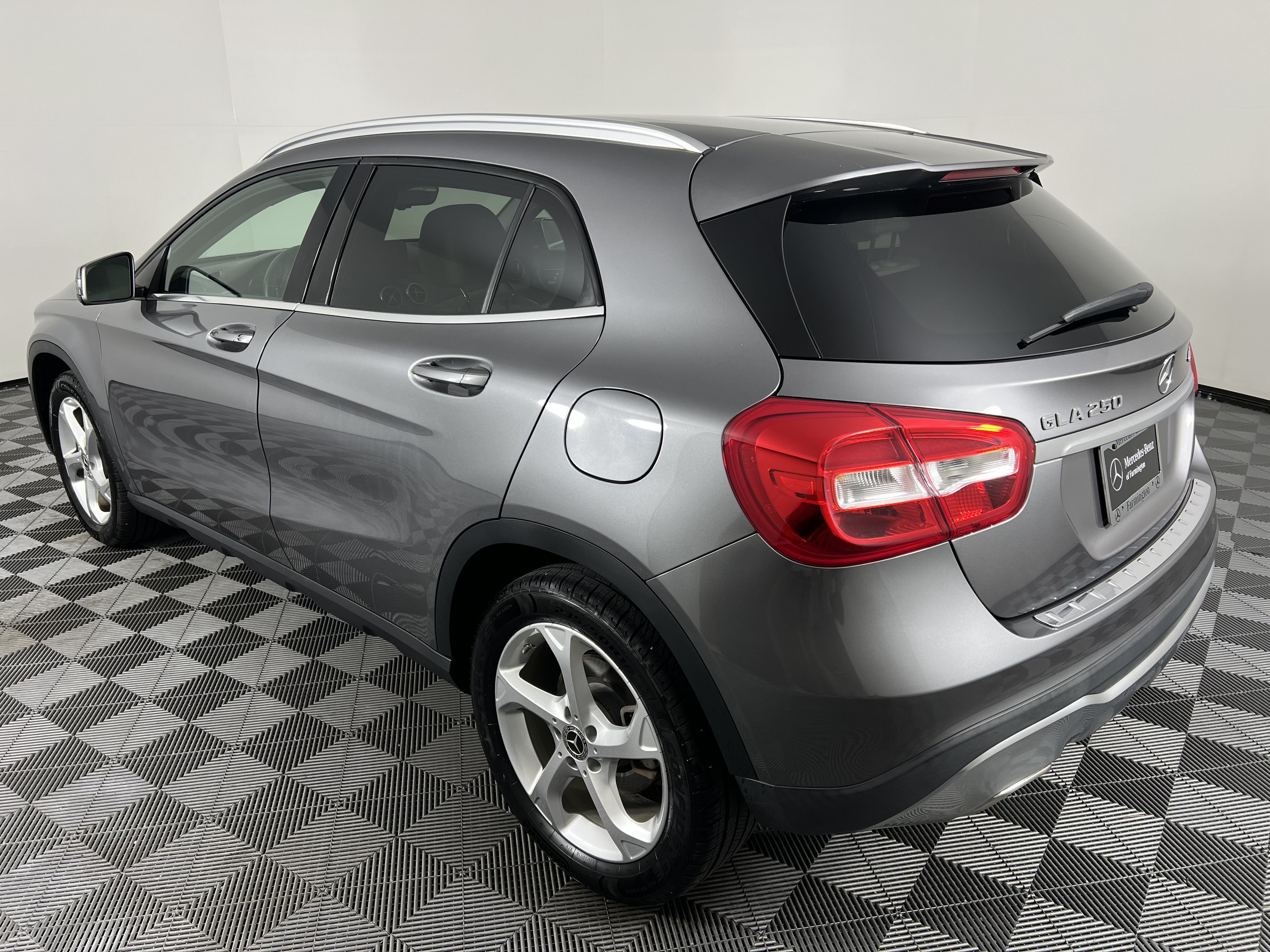 Used 2020 Mercedes-Benz GLA 250 4MATIC image 10
