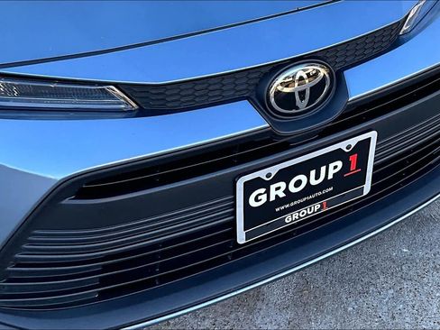 Used 2024 Toyota Corolla LE image 28