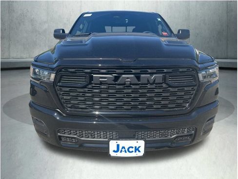 New 2026 RAM 1500 Express AWD/4WD image 9