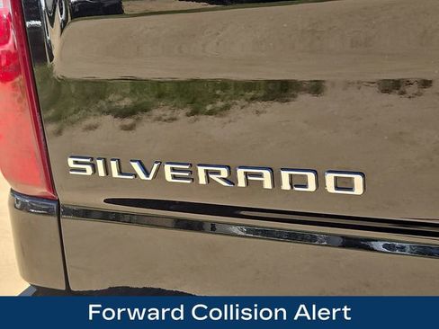 Used 2022 Chevrolet Silverado 1500 LT AWD/4WD image 32