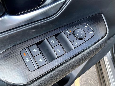 New 2026 Nissan Kicks SV image 19