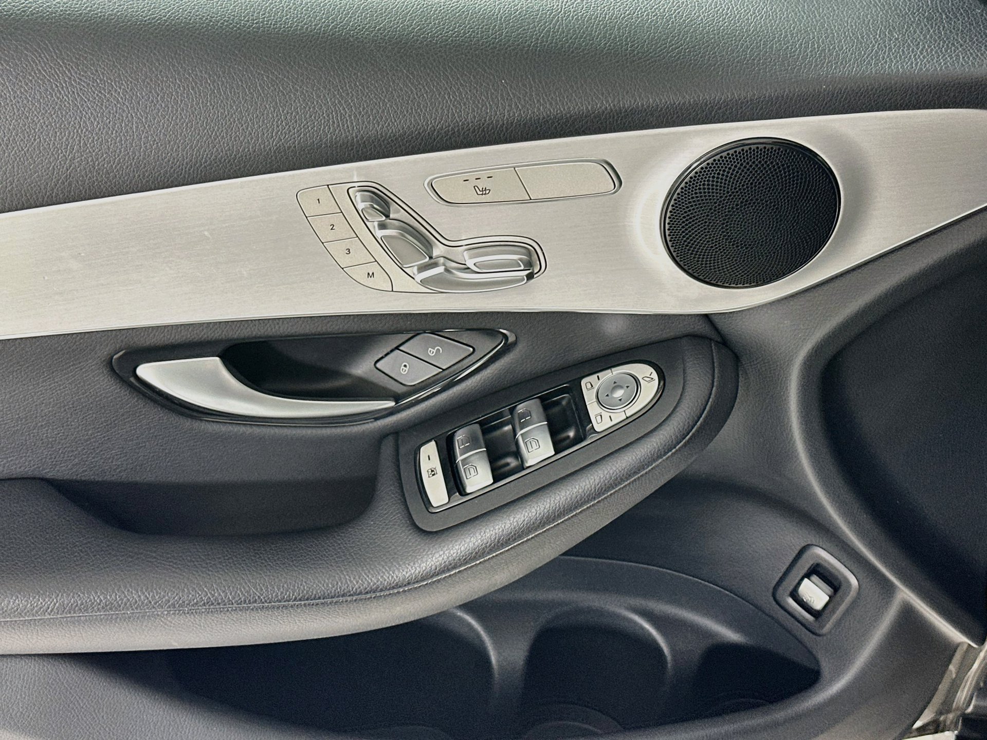 Certified 2022 Mercedes-Benz GLC 300 image 18