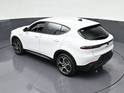 Used 2024 Alfa Romeo Tonale Veloce AWD/4WD image 22