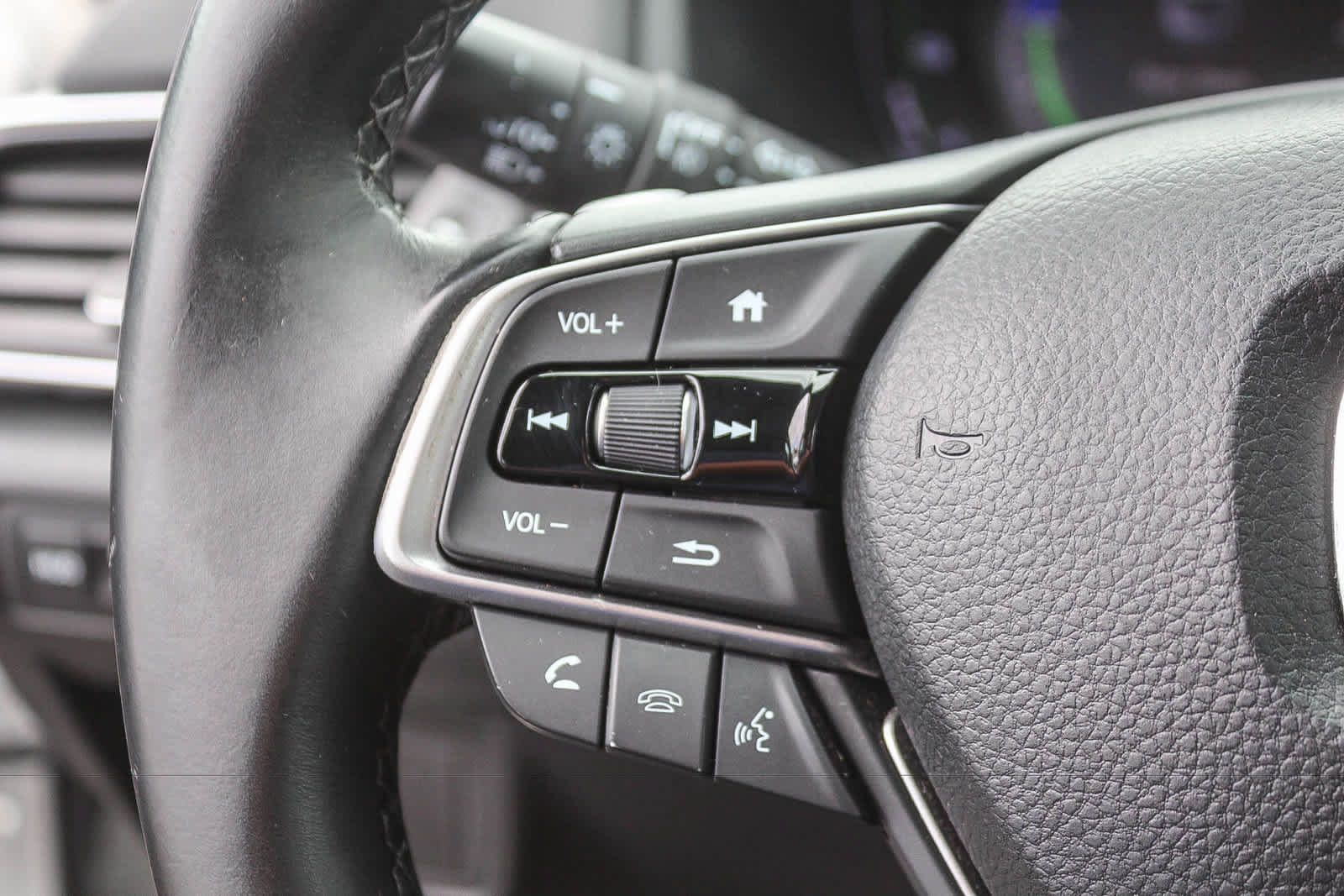 Used 2019 Honda Accord Touring image 29