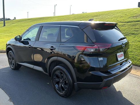 New 2026 Nissan Rogue SV w/ Cold Weather Package FWD image 4