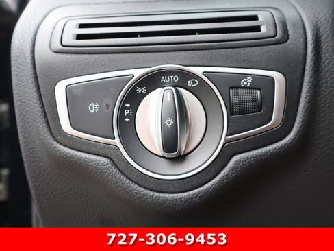 Certified 2022 Mercedes-Benz GLC 300 image 23