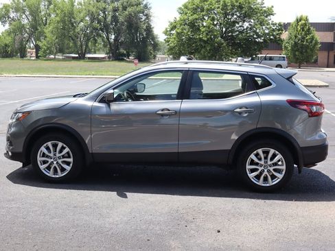 Used 2020 Nissan Rogue Sport SV w/ All-Weather Package AWD/4WD image 9