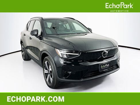 Used 2023 Volvo XC40 Recharge Plus image 1