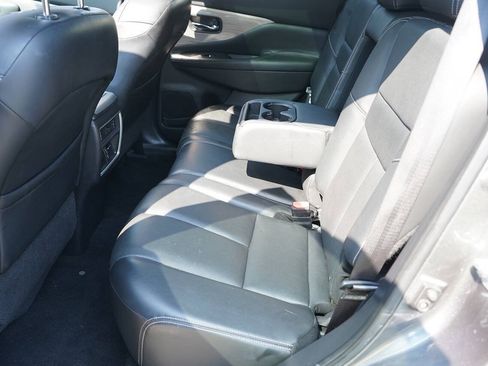 Used 2017 Nissan Murano Platinum w/ Platinum Technology Package AWD/4WD image 13