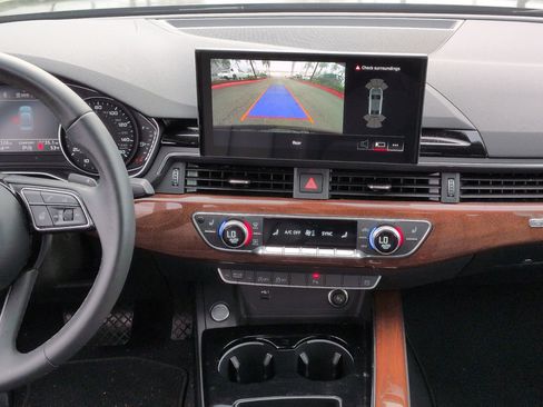 Used 2023 Audi A4 2.0T Premium w/ Convenience Package image 29