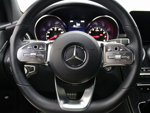 Used 2022 Mercedes-Benz GLC 300 4MATIC image 32