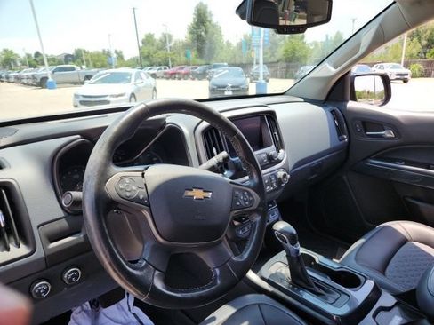 Used 2022 Chevrolet Colorado Z71 AWD/4WD image 10