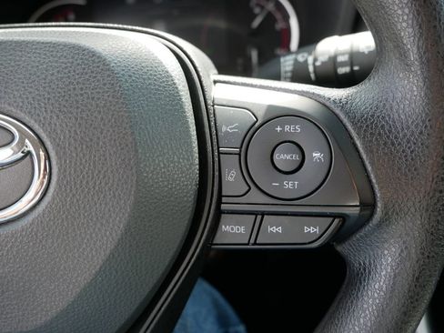 Certified 2025 Toyota RAV4 XLE AWD/4WD image 25