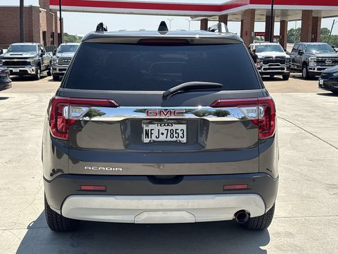 Used 2020 GMC Acadia SLE w/ Driver Convenience Package FWD image 4