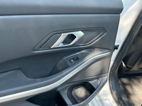 Used 2025 BMW 330i Sedan RWD image 44