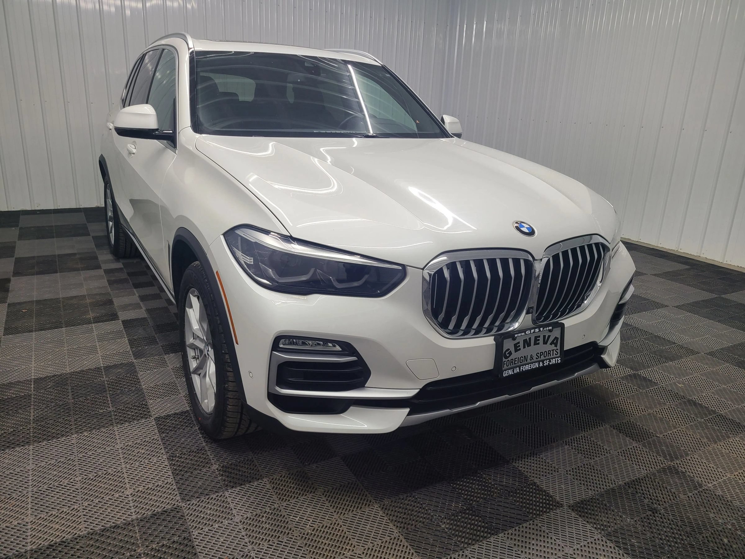 Used 2019 BMW X5 xDrive40i w/ Parking Assistance Package AWD/4WD image 5