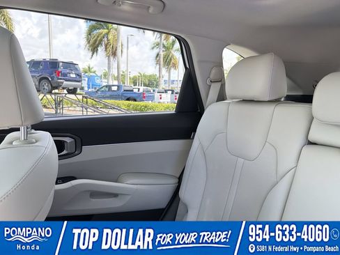 Used 2026 Kia Sorento S w/ S Panoramic Sunroof Package FWD image 15