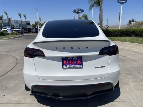 Used 2023 Tesla Model Y Long Range AWD/4WD image 7