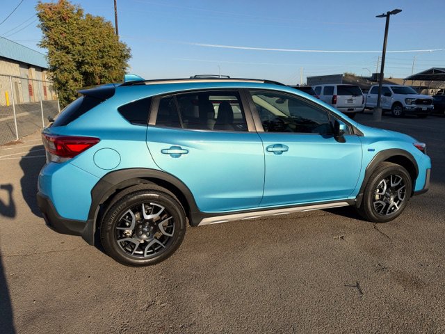 Used 2020 Subaru Crosstrek Hybrid w/ Moonroof Package w/Navigation AWD/4WD image 12