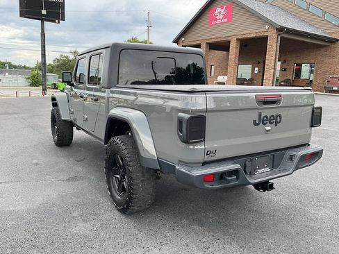 Used 2021 Jeep Gladiator Sport AWD/4WD image 3