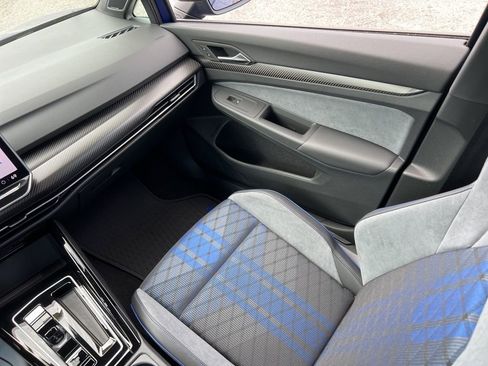 Certified 2025 Volkswagen Golf R Black Edition AWD/4WD image 26