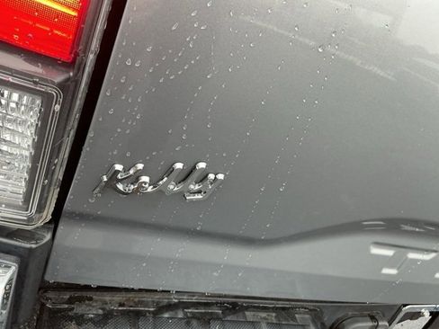 Used 2021 Toyota Tacoma TRD Off-Road image 30