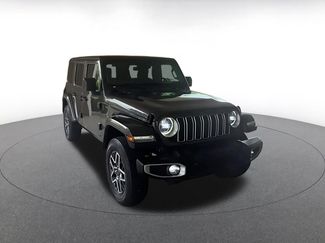 Used 2025 Jeep Wrangler Unlimited Sahara AWD/4WD video 2