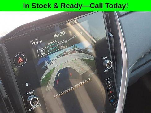 Used 2025 Subaru Crosstrek 2.0i Premium image 11