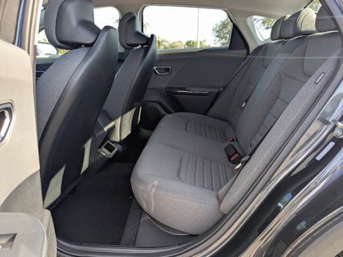 New 2025 Kia K4 EX image 15