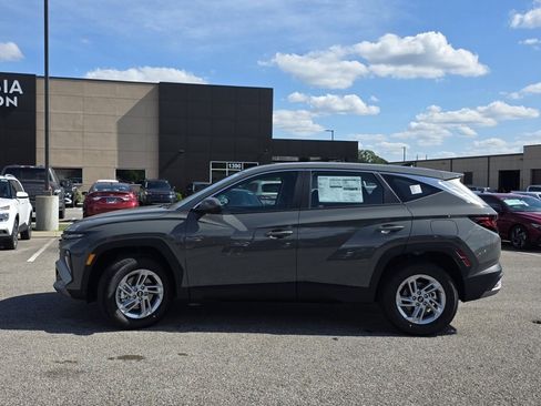 New 2026 Hyundai Tucson SE image 5