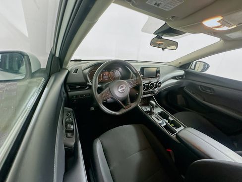 Used 2025 Nissan Sentra S image 18