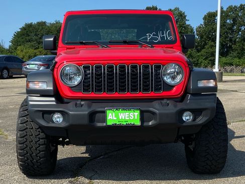 Used 2026 Jeep Wrangler Sport AWD/4WD image 8